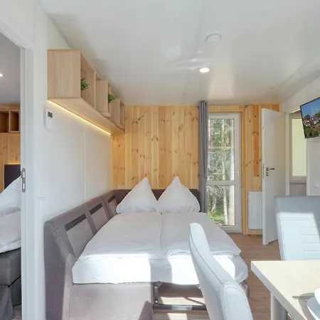 Tiny Haus 67 Am Brombachsee بيت للعطل *